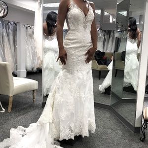 ALLURE 9401 lace Wedding dress